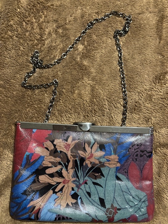 Patricia Nash Handbags - Patricia Nash Floral Leather Chain Clutch in Blue, Red, Tan